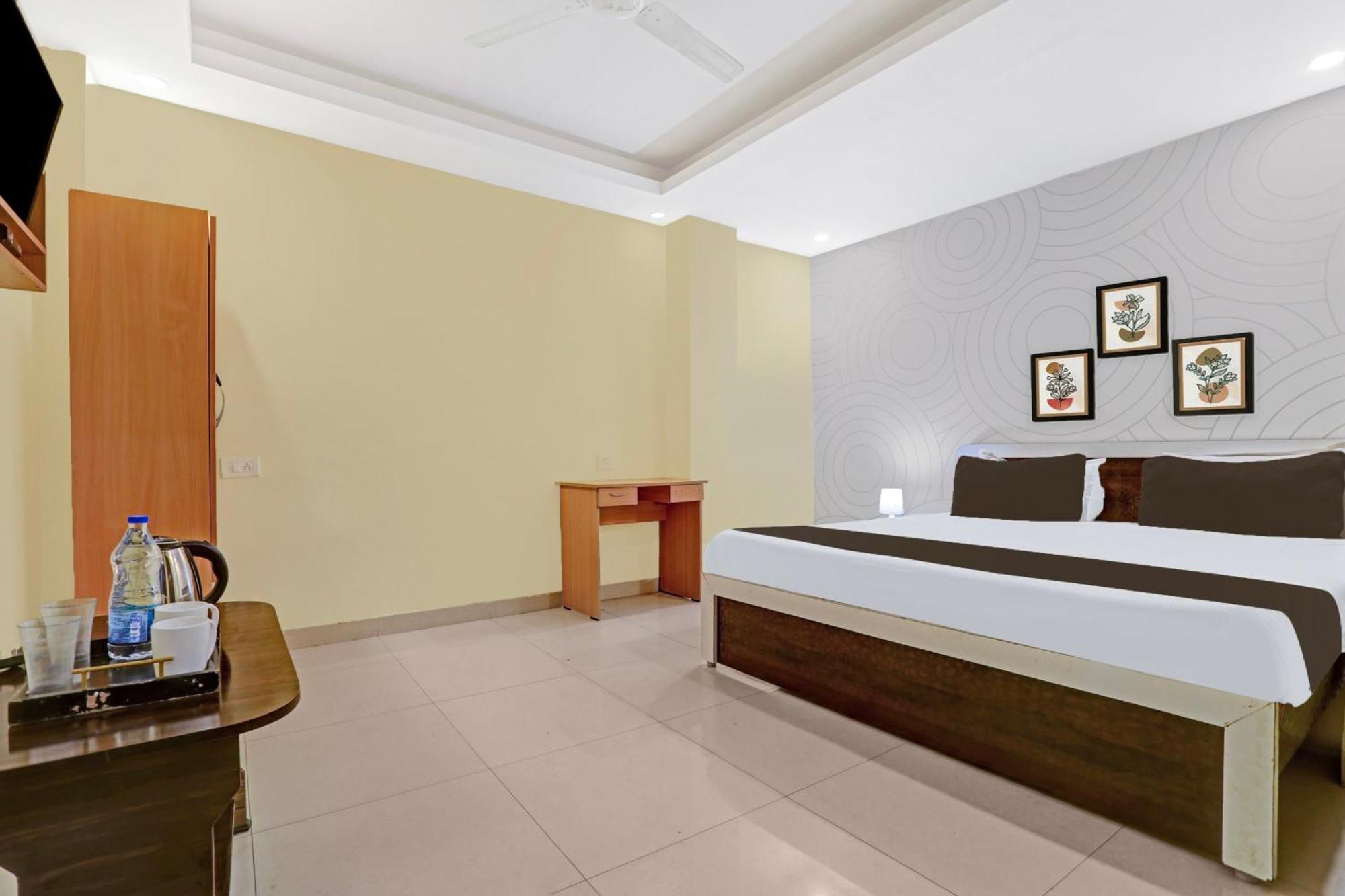 Super Hotel O Phulwarisharif Near Aiims Khagaul Exteriör bild