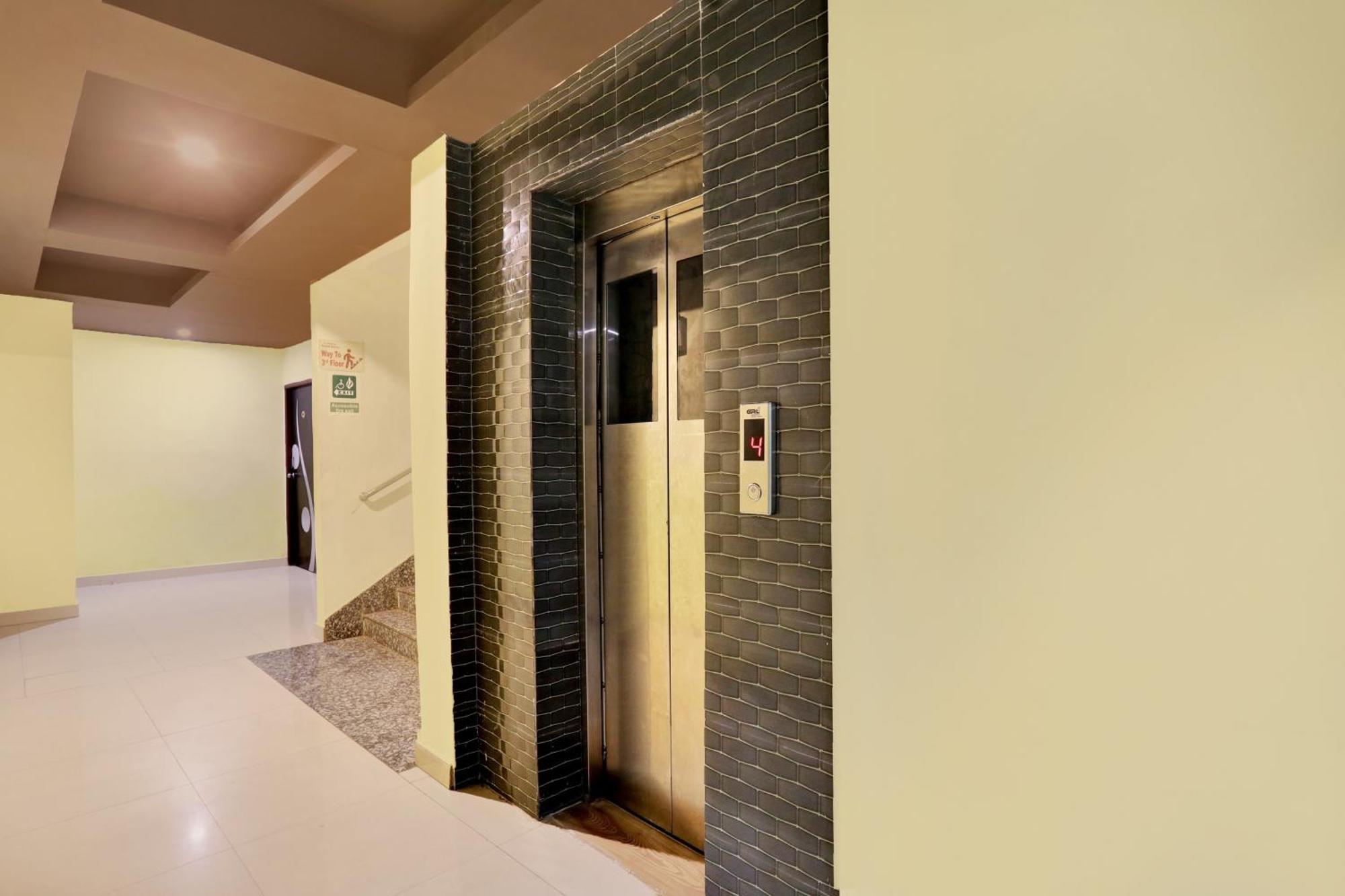 Super Hotel O Phulwarisharif Near Aiims Khagaul Exteriör bild