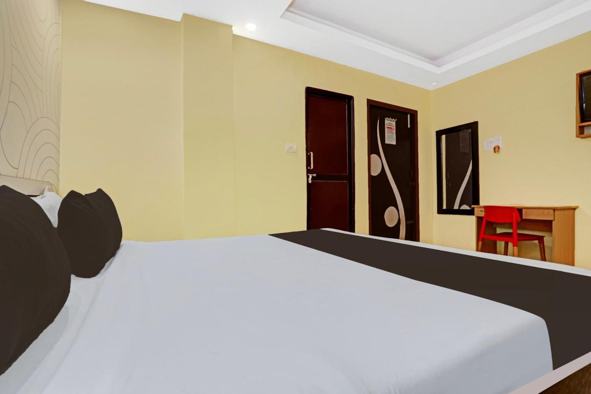 Super Hotel O Phulwarisharif Near Aiims Khagaul Exteriör bild